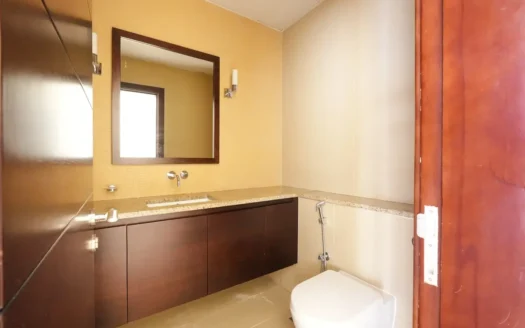 Spacious 1BR | Prime Palm Location | Beach Access